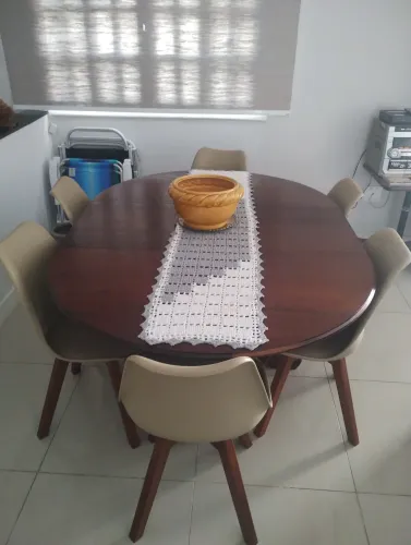 Mesa de Jantar com 6 Cadeiras