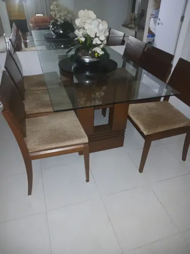 Mesa de Jantar 6 Lugares com 6 cadeiras