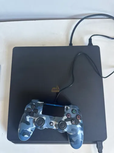 Ps4 1 controle 1TB