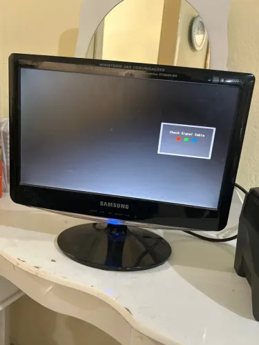 ? Monitor Samsung SyncMaster Funcionando Perfeito