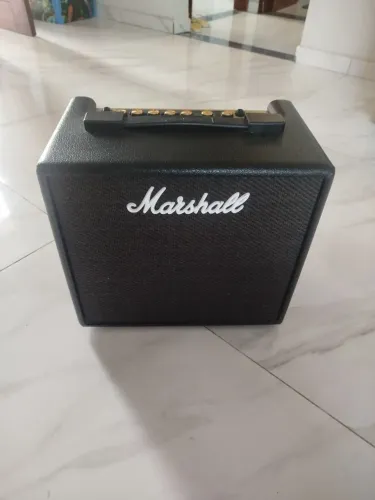 Amplificador Marshall code 25
