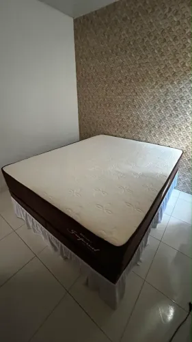 Cama Queen 