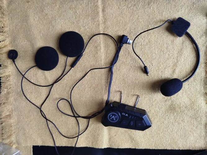Fone de ouvido bluetooth pra capacete 