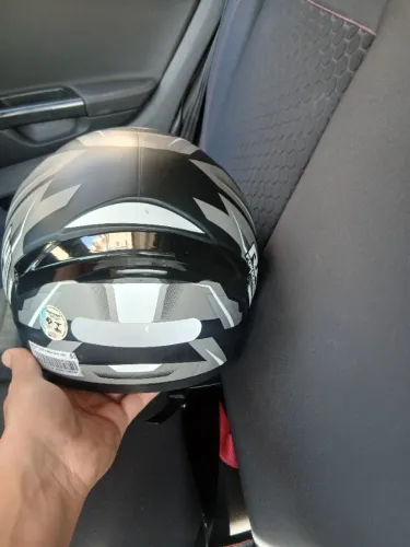 Capacete