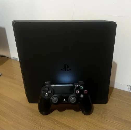PS4 Slim + 1 controle SSD 1TB