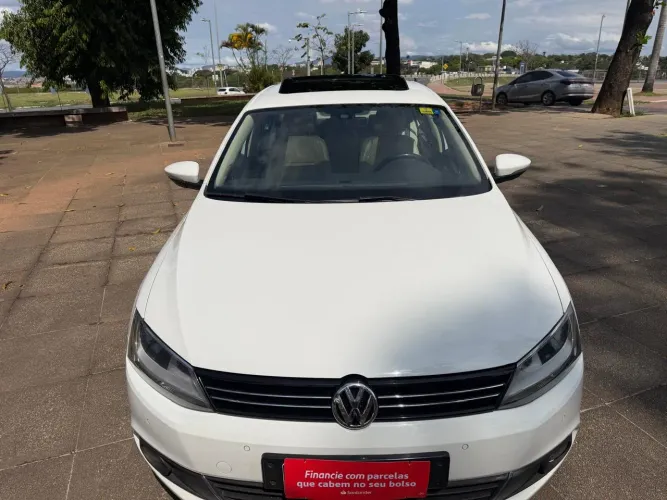 Volkswagen Jetta Highline TSI 2.0 8V 120cv Gasolina Tiptronic 2014