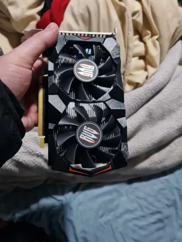Placa de video gtx 550 ti 4gb 2 fans