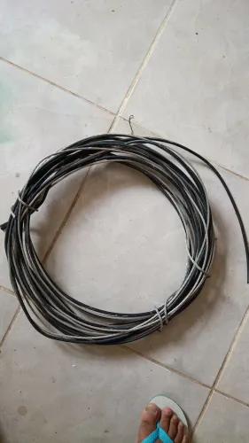 Vendo 14 metros do cabo 10 m de alumínio mono fasico
