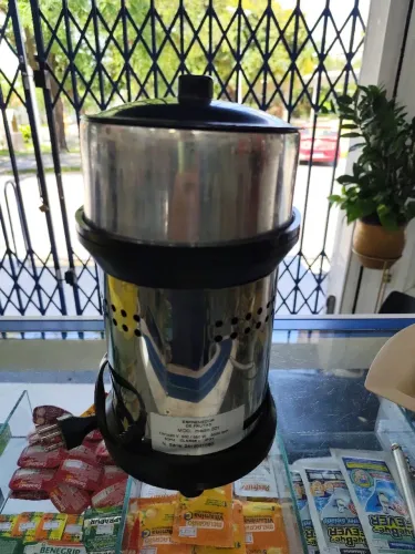 Espremedor de frutas industrial 3.500 rpm bivolt