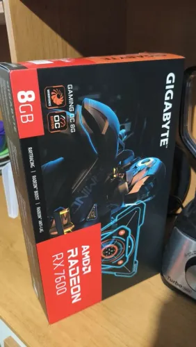 Placa de vídeo AMD RX 7600 8GB Gigabyte OC