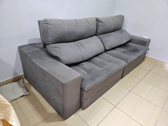 Sofá retrátil Richetti com pillow
