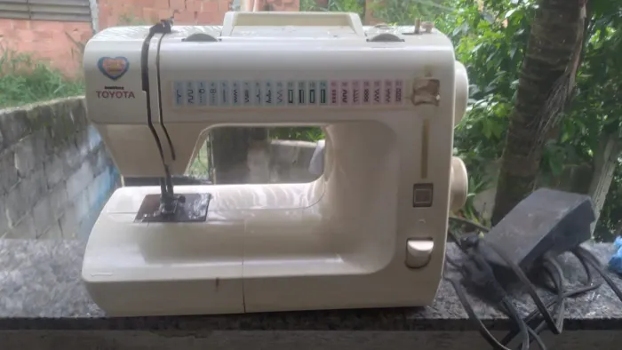 Maquina de costura 