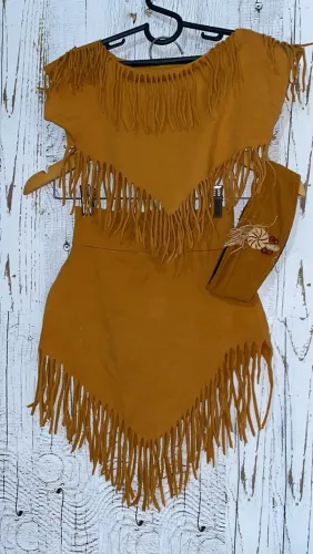 Fantasia country com franja estilo Boiadeira ( tamanho 10/12)
