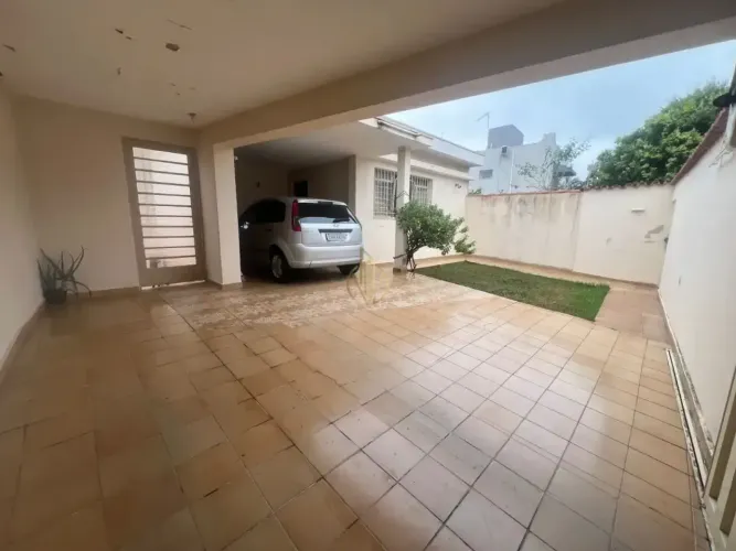 Casa com 3 dormitórios à venda com 162m² no Tucura