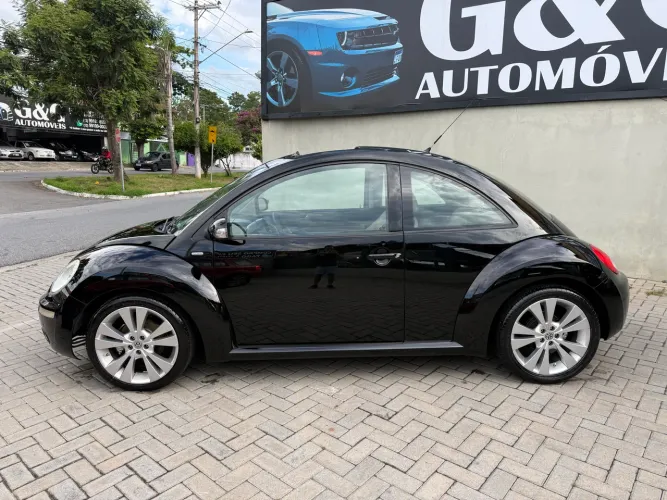 Volkswagen New Beetle 2.0 MI Mec./aut. 2010