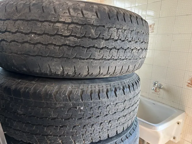 Pneus Bridgestone 265/70 r16