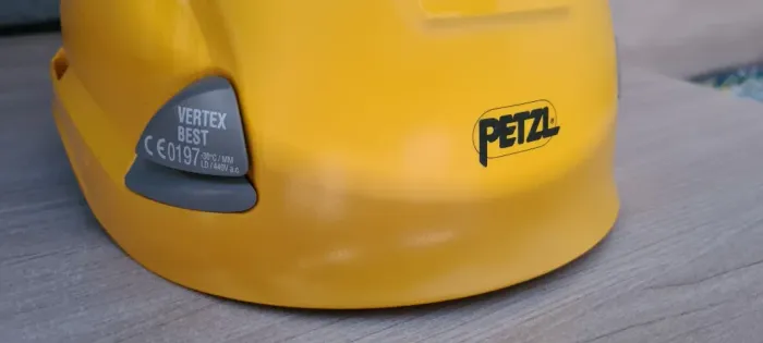Capacete Petzl Vertex Rapel Alpinismo