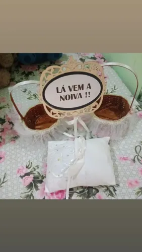 Vendo esses acessórios para casamento