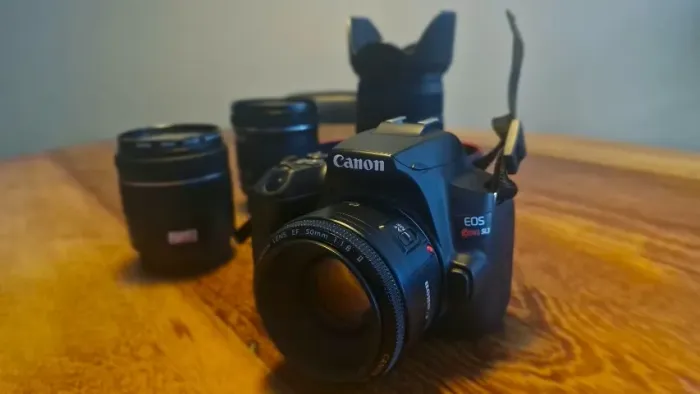 KIT FOTOGRÁFICO CANON COMPLETO - CÂMERA, LENTES, FLASHES E ESTÚDIO
