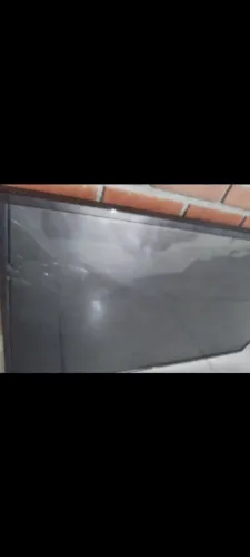 VENDO TV 43p (tela quebrada)