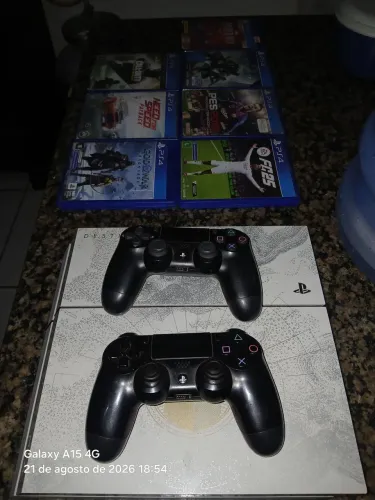 Vendo ps4 edição DESTINY com vários jogos e 2 controles