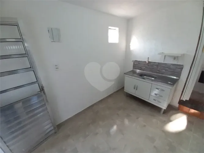 Condomínio com 1 quartos para locação em Jardim santa margarida - SP