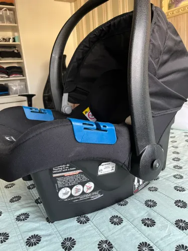 Bebê conforto burigotto touring super novo