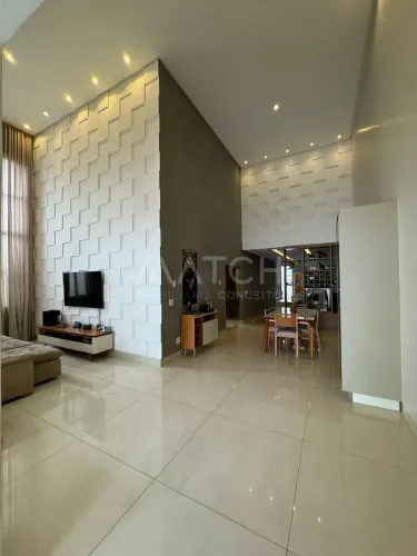 Casa à venda com 300 m2 de área e 195 m2 de construção, 3 quartos, Setor Três Marias I, Go