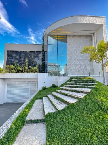 Casa Exclusiva no Arquipélago de Manguinhos  Alto Padrão e Conforto em Meio à Natureza