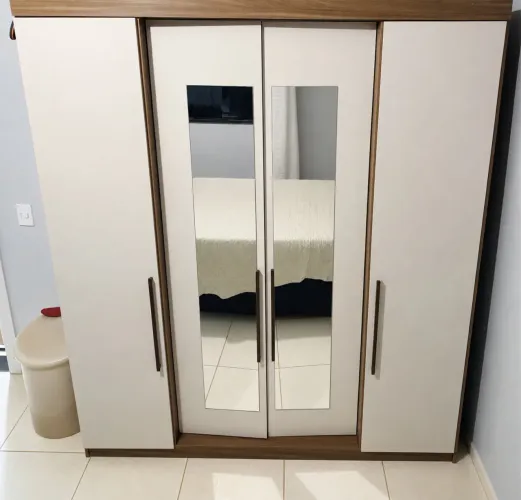Guarda-roupa
