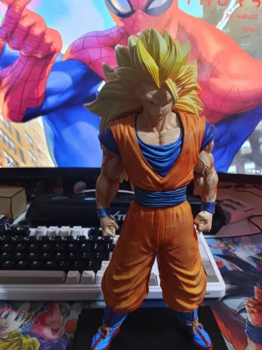 Action figure Goku SSJ 3