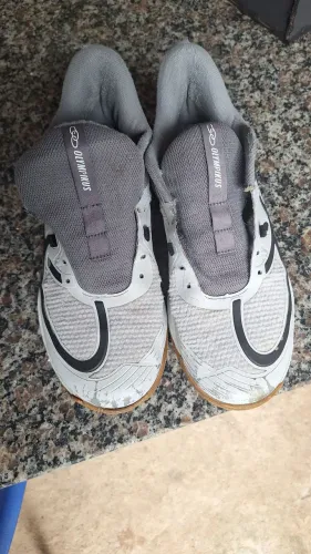 Tenis de volei 