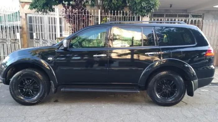 Mitsubishi Pajero Dakar 3.2 4X4 T.i. Dies. 5P Aut. 2010