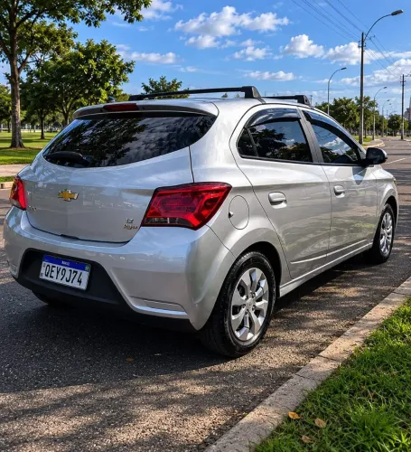 Chevrolet Onix Hatch LT 1.0 8V Flex Mec. 4P 2019