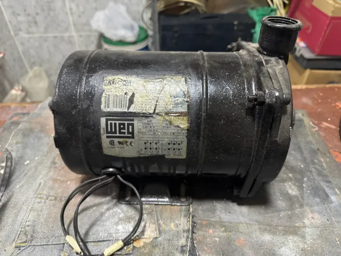 Bomba d?água Dancor 3CV 