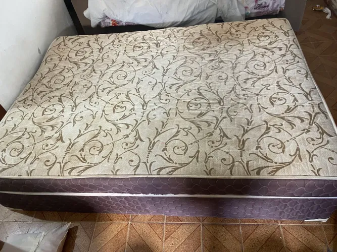 Cama usada pra vende rápido 
