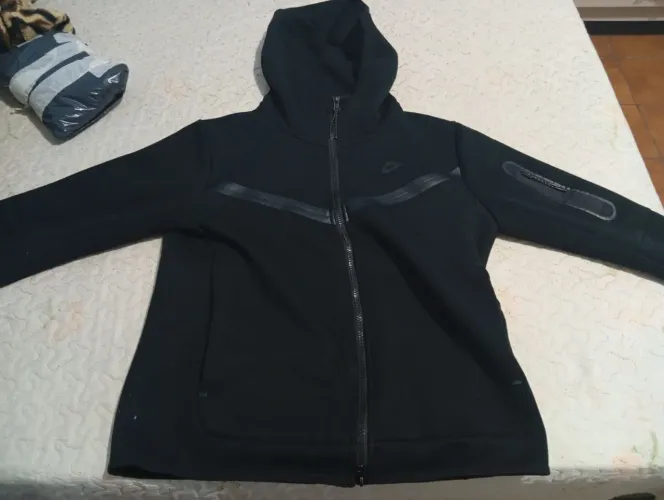 Nike tech fleece