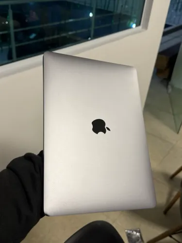 macbook air 2020 i3