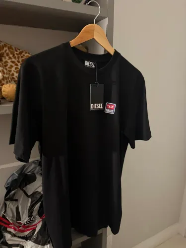 Camiseta diesel (na etiqueta)