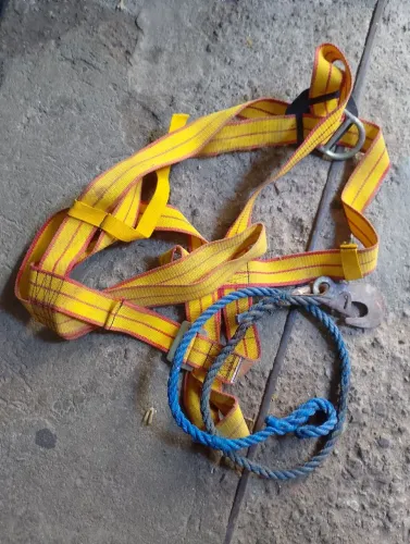 Vendo esses cintos de segurança pra serviço