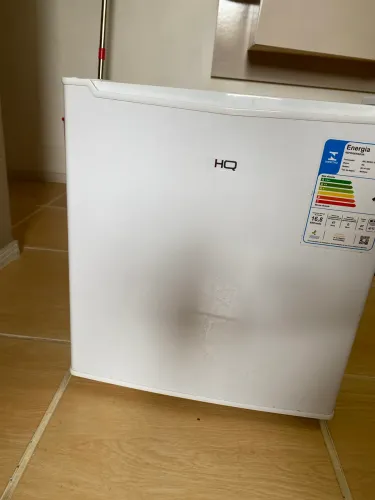 Frigobar HQ 52 Litros - Econômico e Compacto