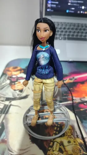 Boneca Pocahontas versão detona ralph Disney