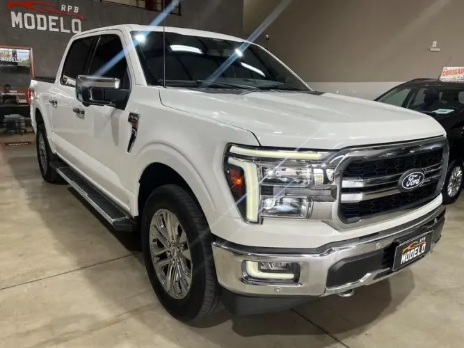 Ford F-150 Lariat 4X4 5.0 V8 2024
