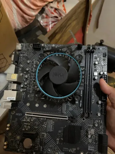 Processador Intel I3-12100F