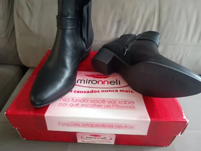 Bota nova número 38/39