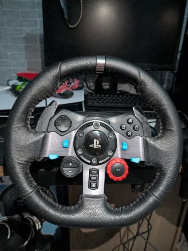 Volante Logitech g29 completo com câmbio manual
