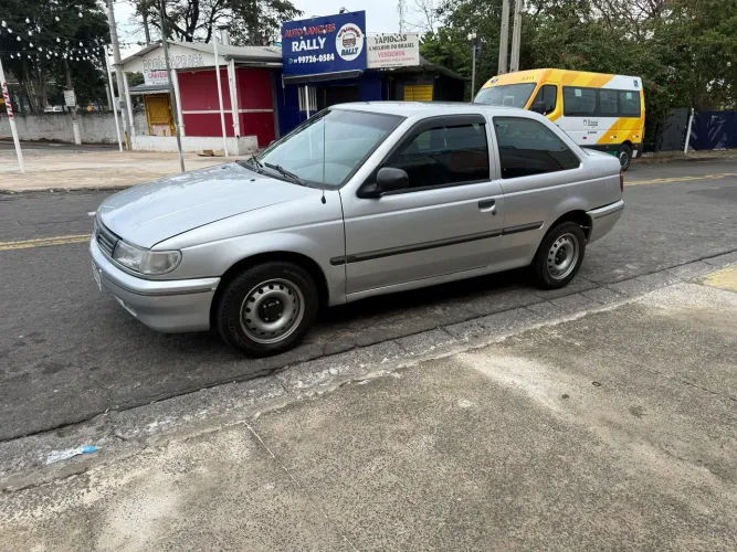 Volkswagen Logus GLI / GL 1.8 (álcool) 1996
