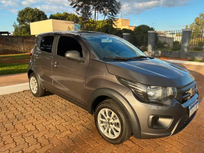 Fiat Mobi Like 1.0 Fire Flex 5P. 2021