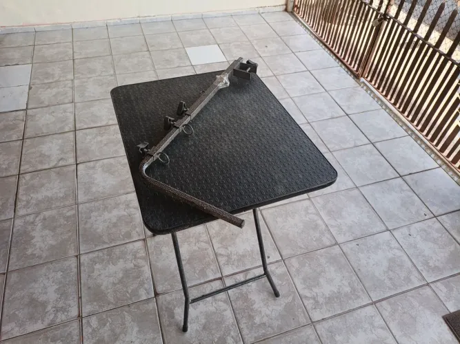 Mesa de tosa e soprador pet
