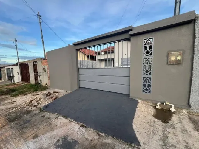 - CASA À VENDA NO MARABAIXO